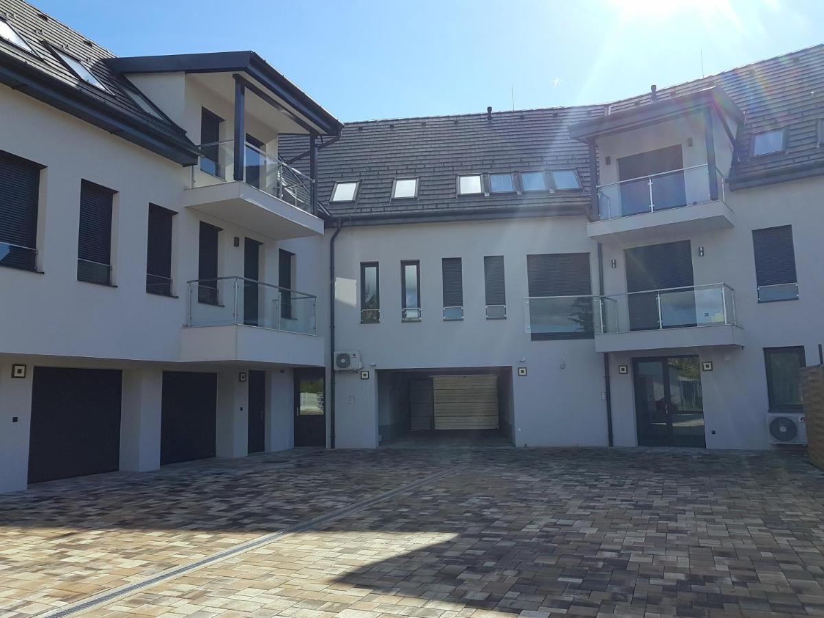 Silver Lodge Apartment 1 Eger Exterior foto
